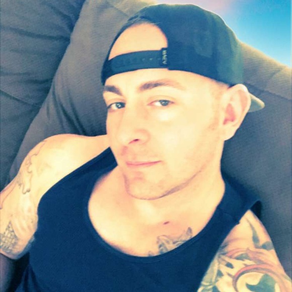 Meet your Posher, Chad - Picture 1 of 1